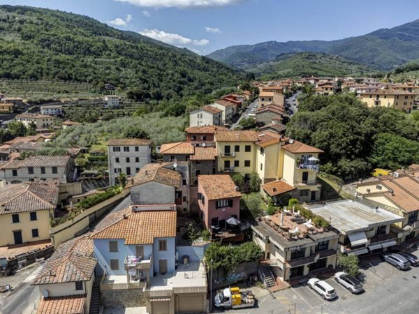 casa indipendente in vendita a Loro Ciuffenna