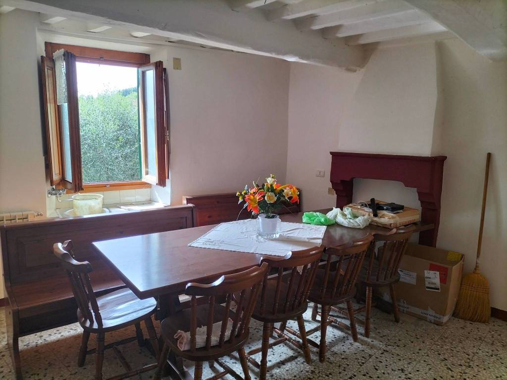 appartamento in vendita a Loro Ciuffenna in zona Trevane