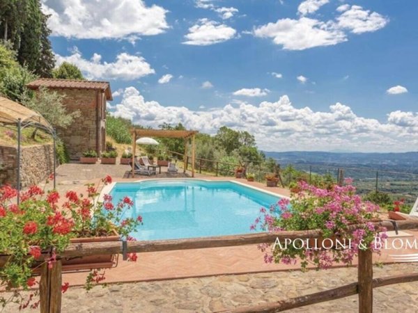 casa indipendente in vendita a Loro Ciuffenna