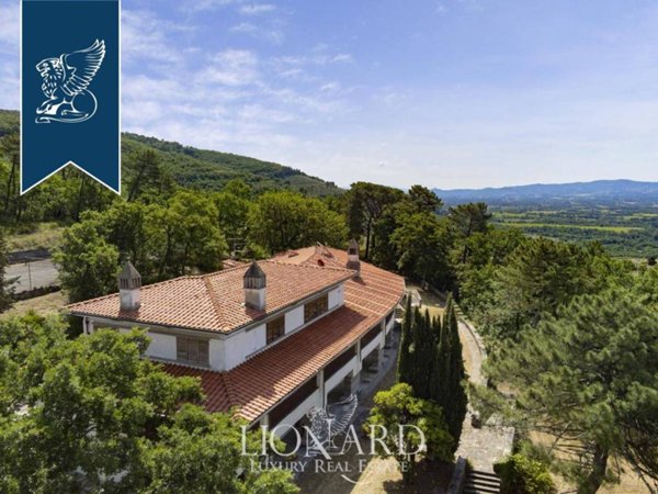 villa in vendita a Loro Ciuffenna in zona Querceto