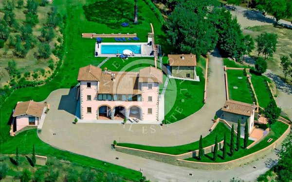 casa indipendente in vendita a Loro Ciuffenna in zona Gropina