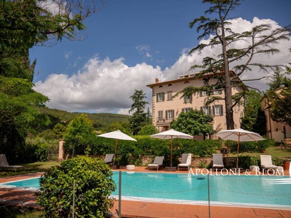 villa in vendita a Loro Ciuffenna