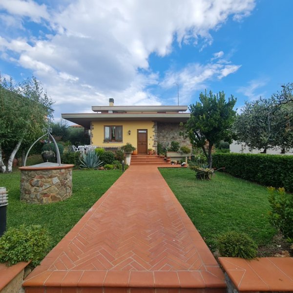 casa indipendente in vendita a Loro Ciuffenna