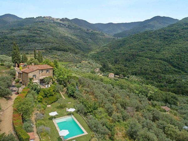 casa indipendente in vendita a Loro Ciuffenna