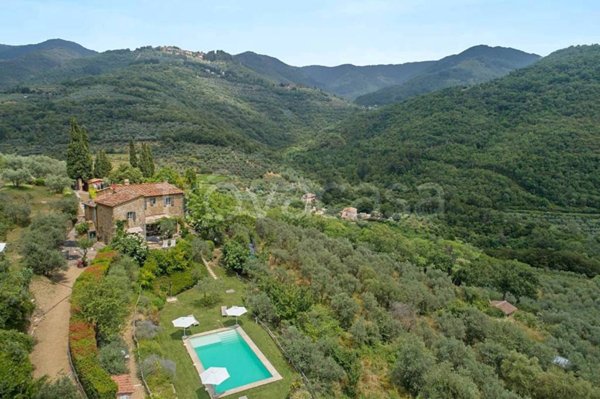 casa indipendente in vendita a Loro Ciuffenna