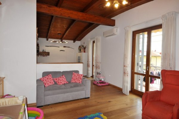 appartamento in vendita a Loro Ciuffenna in zona San Giustino Valdarno