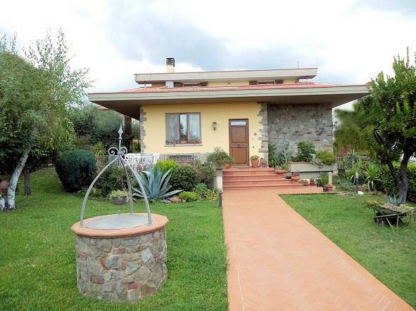 casa indipendente in vendita a Loro Ciuffenna in zona San Giustino Valdarno