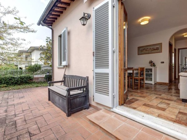 casa indipendente in vendita a Loro Ciuffenna in zona San Giustino Valdarno