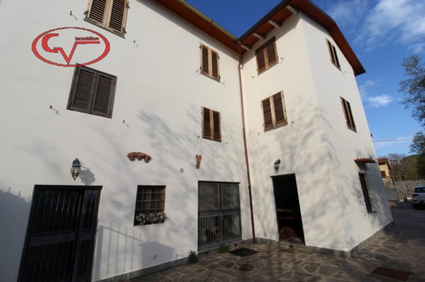 casa indipendente in vendita a Loro Ciuffenna in zona San Giustino Valdarno
