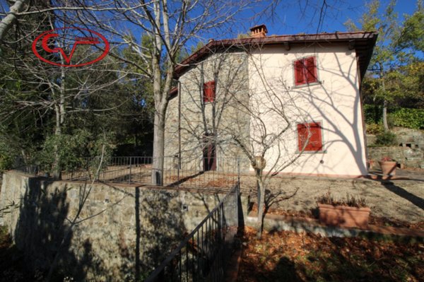 casa indipendente in vendita a Loro Ciuffenna in zona Modine/Gorgiti