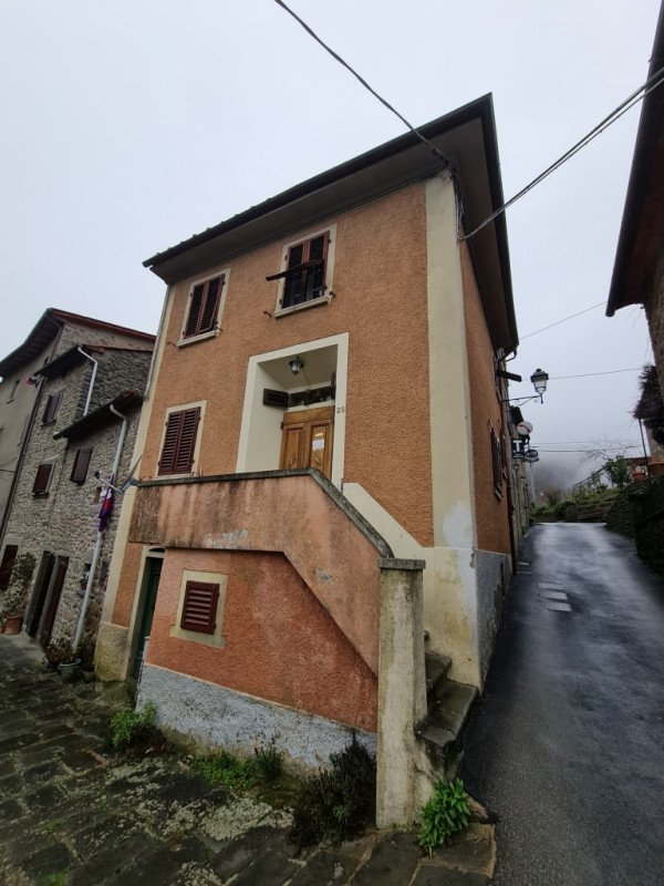 casa indipendente in vendita a Loro Ciuffenna