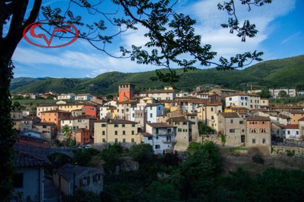 casa indipendente in vendita a Loro Ciuffenna