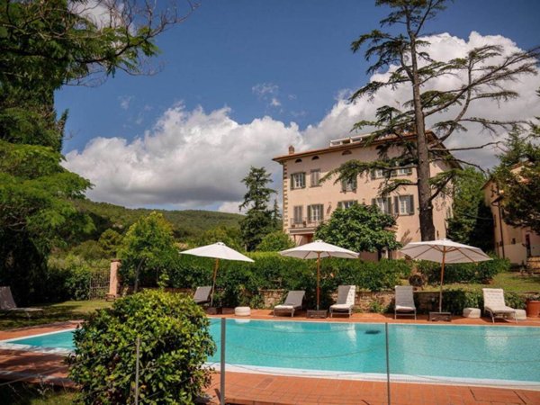 casa indipendente in vendita a Loro Ciuffenna in zona San Giustino Valdarno