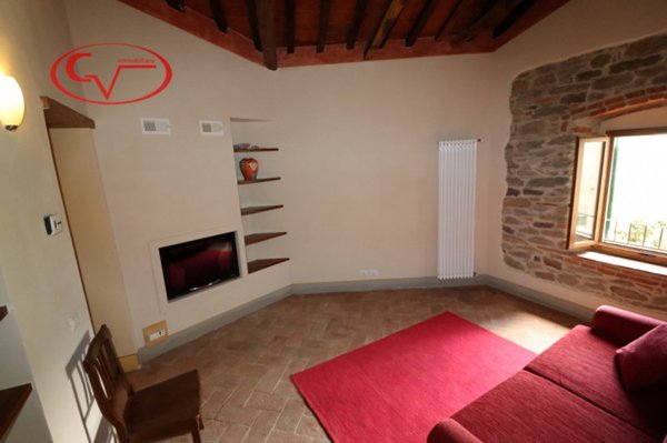 casa semindipendente in vendita a Loro Ciuffenna in zona Poggio di Loro