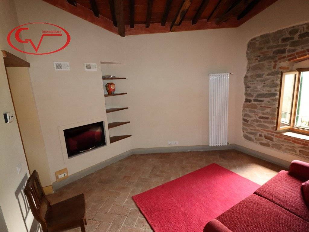casa semindipendente in vendita a Loro Ciuffenna in zona Poggio di Loro
