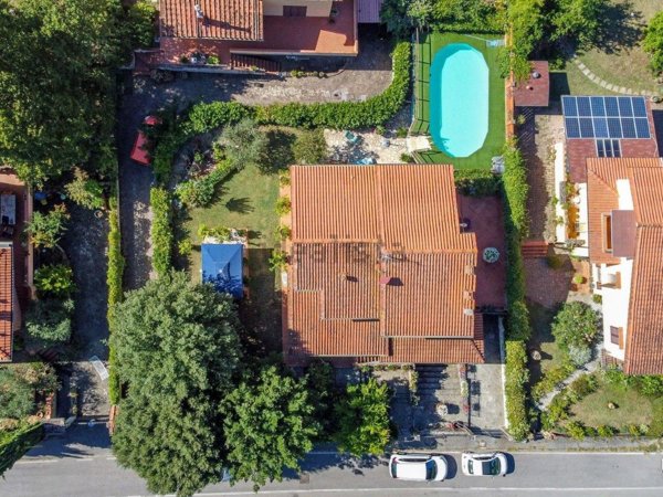 casa indipendente in vendita a Loro Ciuffenna