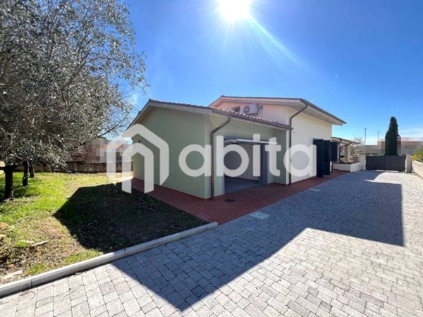 casa indipendente in vendita a Loro Ciuffenna in zona San Giustino Valdarno