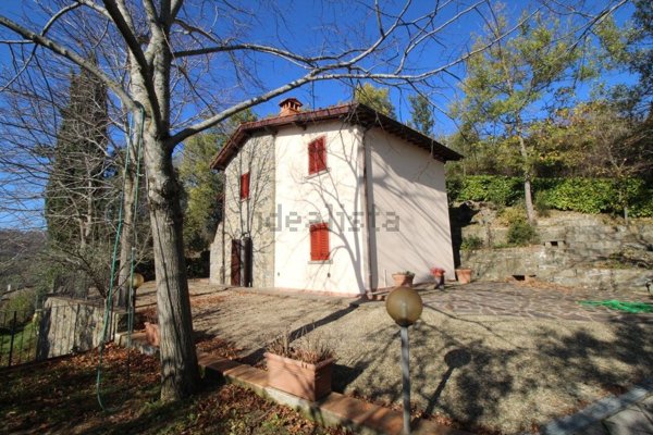 casa indipendente in vendita a Loro Ciuffenna