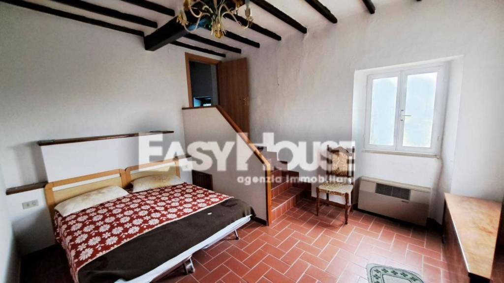 appartamento in vendita a Loro Ciuffenna in zona San Giustino Valdarno