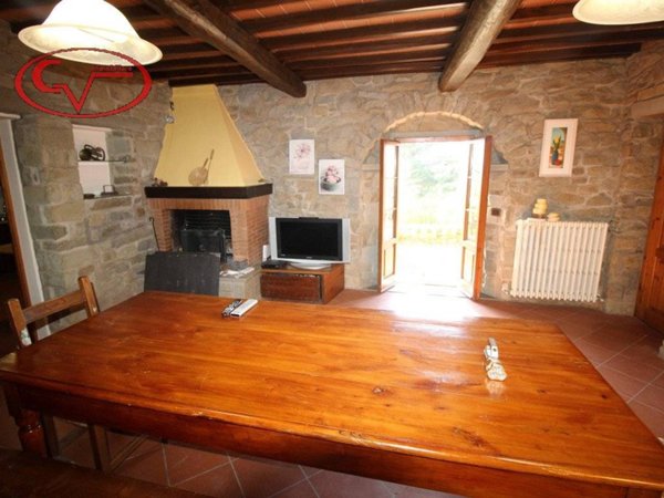 casa indipendente in vendita a Loro Ciuffenna in zona Modine/Gorgiti