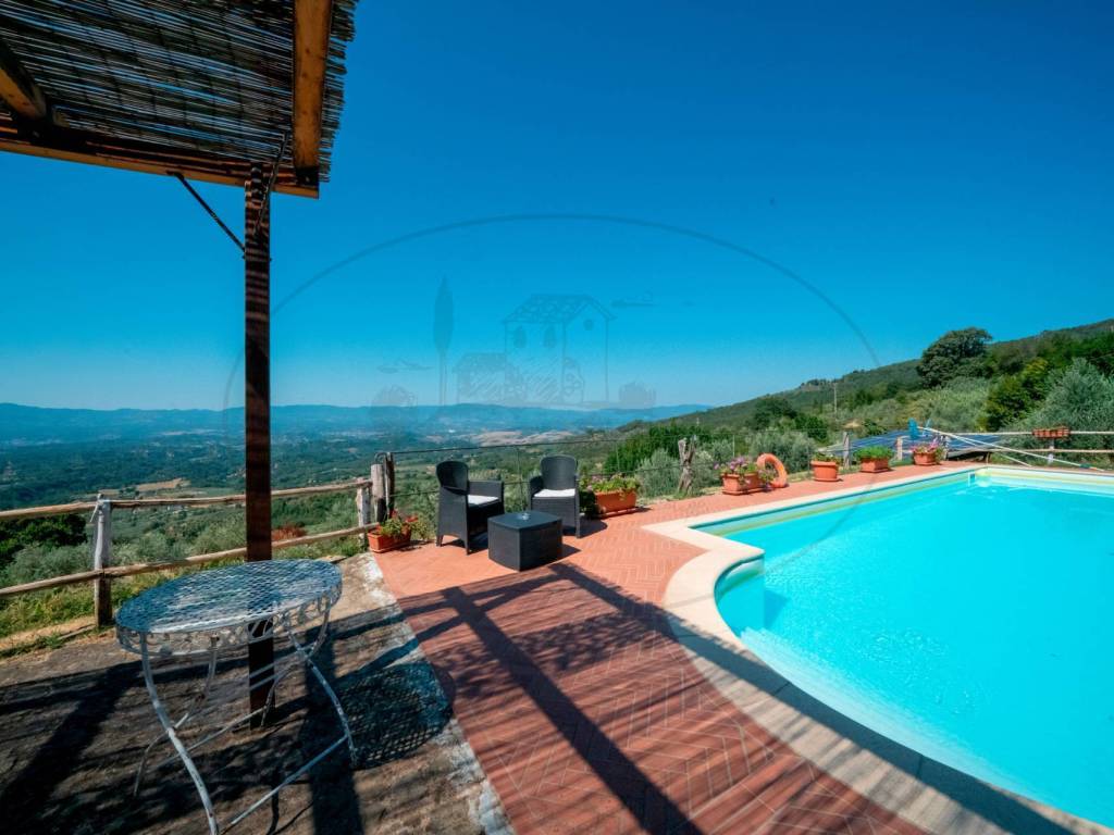 casa indipendente in vendita a Loro Ciuffenna