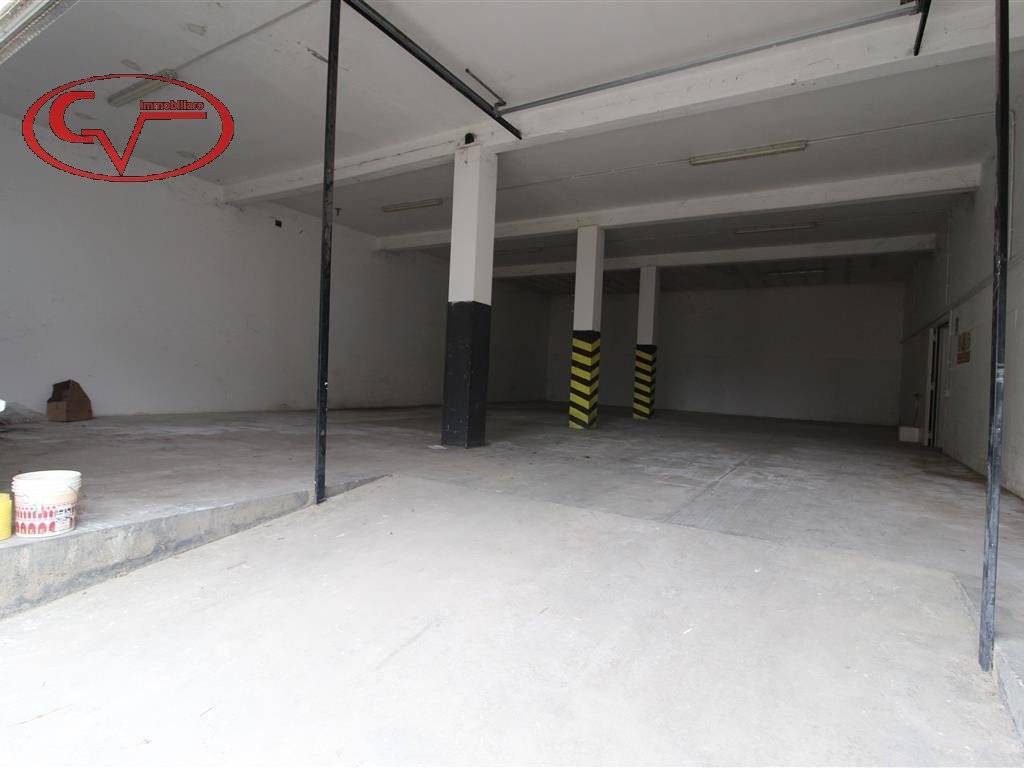 locale commerciale in vendita a Loro Ciuffenna