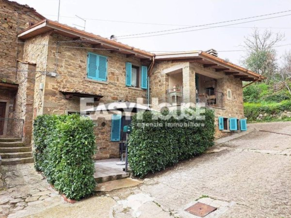 casa indipendente in vendita a Loro Ciuffenna