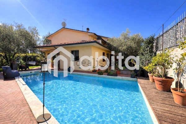 casa indipendente in vendita a Loro Ciuffenna