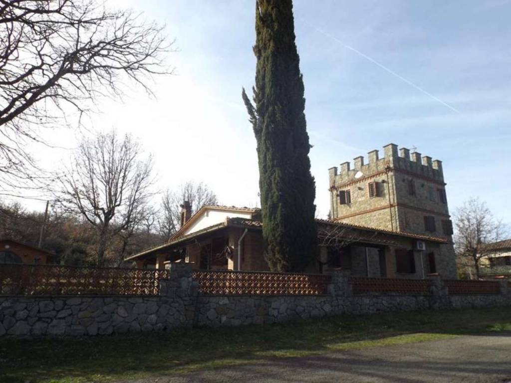 casa indipendente in vendita a Loro Ciuffenna in zona San Giustino Valdarno