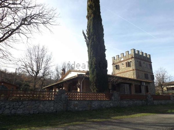 casa indipendente in vendita a Loro Ciuffenna in zona San Giustino Valdarno