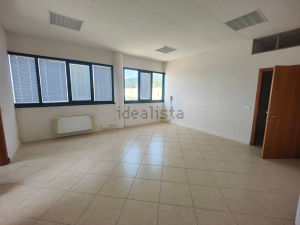 ufficio in vendita a Loro Ciuffenna