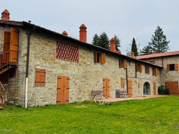 casa indipendente in vendita a Loro Ciuffenna