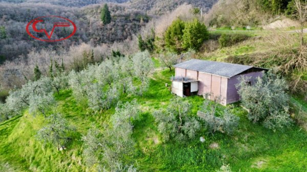 locale di sgombero in vendita a Loro Ciuffenna in zona Faeto/Pratovalle