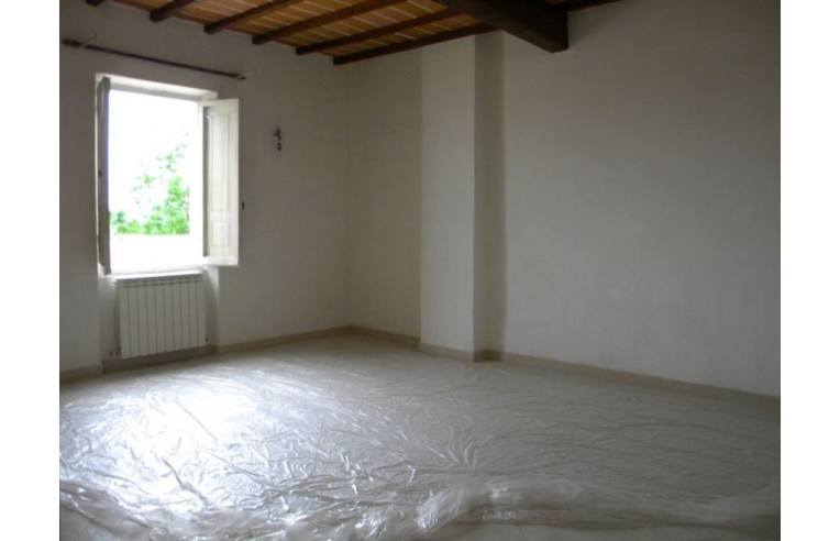 appartamento in vendita a Loro Ciuffenna in zona San Giustino Valdarno