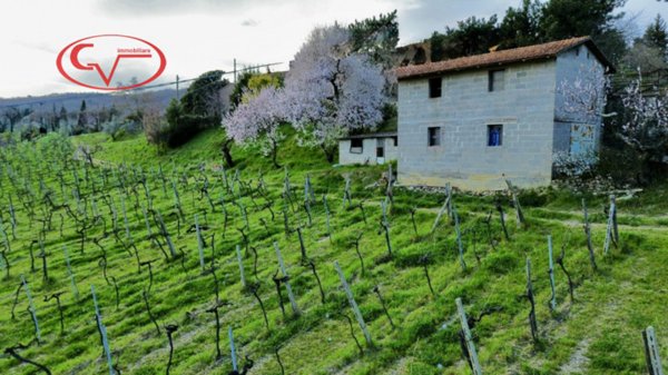 locale di sgombero in vendita a Loro Ciuffenna in zona Faeto/Pratovalle