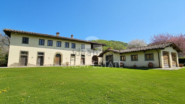 casale in vendita a Loro Ciuffenna