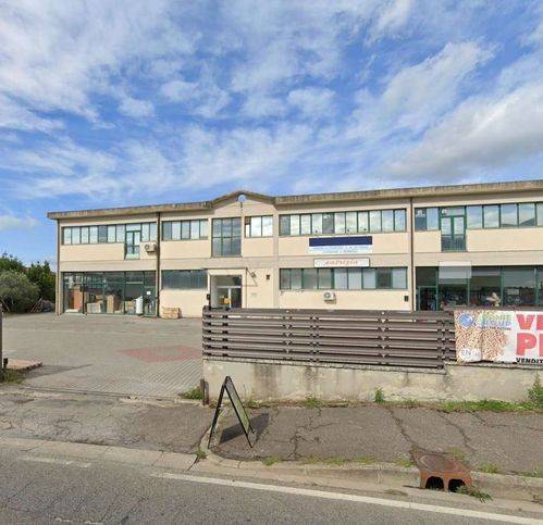 negozio in vendita a Loro Ciuffenna