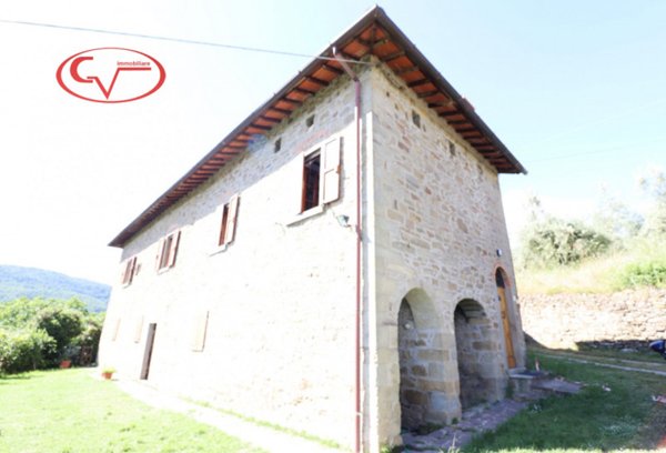 casa indipendente in vendita a Loro Ciuffenna in zona Poggio di Loro