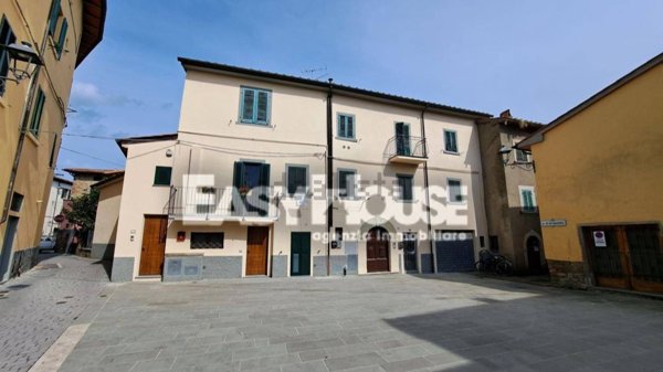 appartamento in vendita a Loro Ciuffenna in zona San Giustino Valdarno