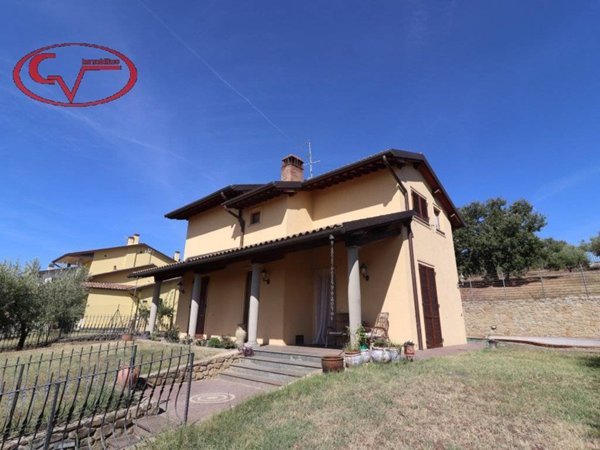 casa indipendente in vendita a Loro Ciuffenna in zona San Giustino Valdarno