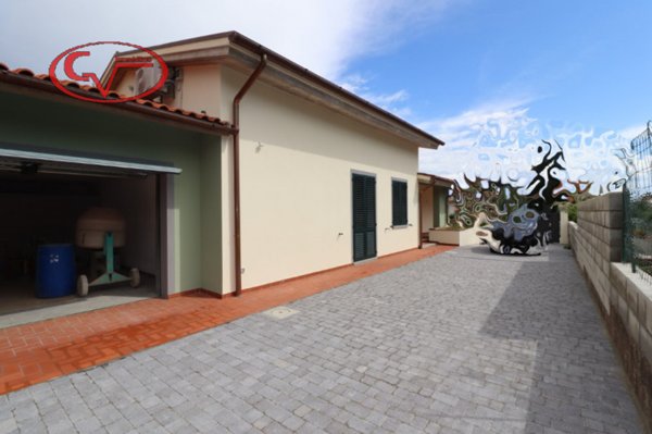 casa indipendente in vendita a Loro Ciuffenna