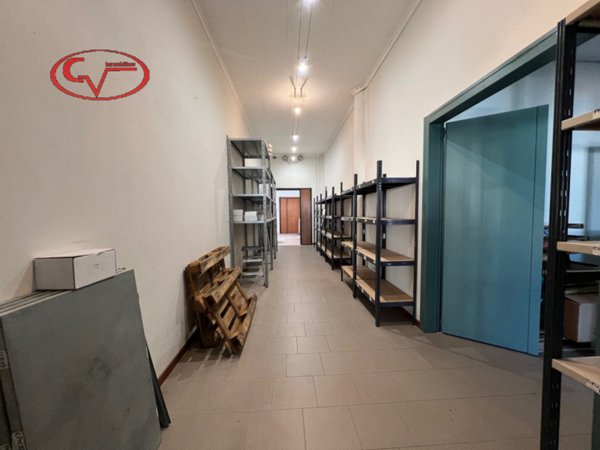locale di sgombero in vendita a Loro Ciuffenna in zona Querceto