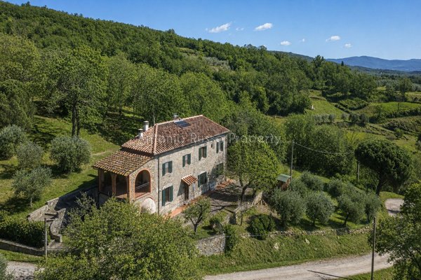 casa indipendente in vendita a Loro Ciuffenna in zona San Giustino Valdarno