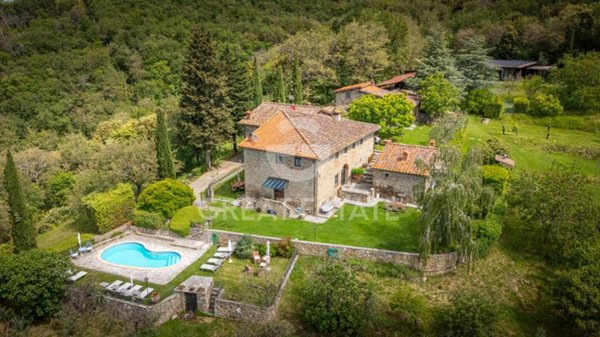 casa indipendente in vendita a Loro Ciuffenna in zona Querceto