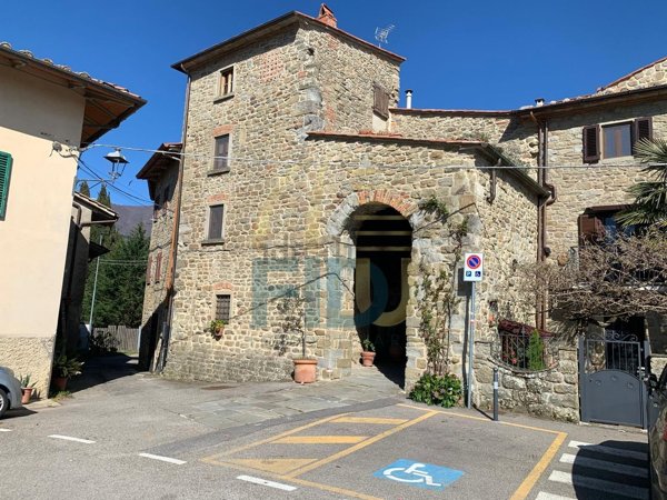 casale in vendita a Loro Ciuffenna in zona Poggio di Loro