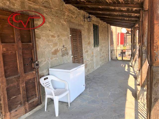 casa indipendente in vendita a Loro Ciuffenna in zona Modine/Gorgiti