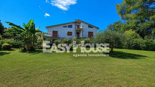appartamento in vendita a Loro Ciuffenna in zona San Giustino Valdarno