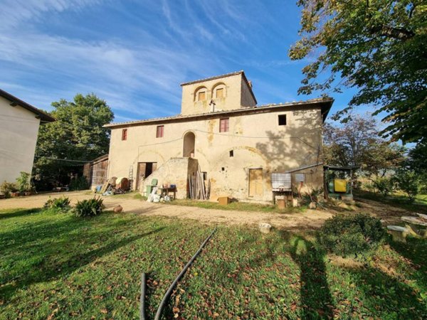 casa indipendente in vendita a Loro Ciuffenna in zona Querceto