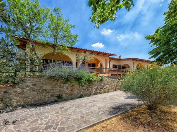 casa indipendente in vendita a Loro Ciuffenna