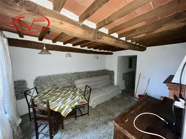 casa indipendente in vendita a Loro Ciuffenna in zona Querceto